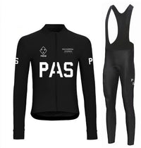 Negro (body + medias con tirantes)